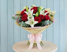 Букет цветов из:  Лилии и Розы в Горбатовке