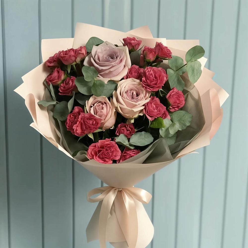 Букет цветов из: Гвоздики и Розы в Горбатовке