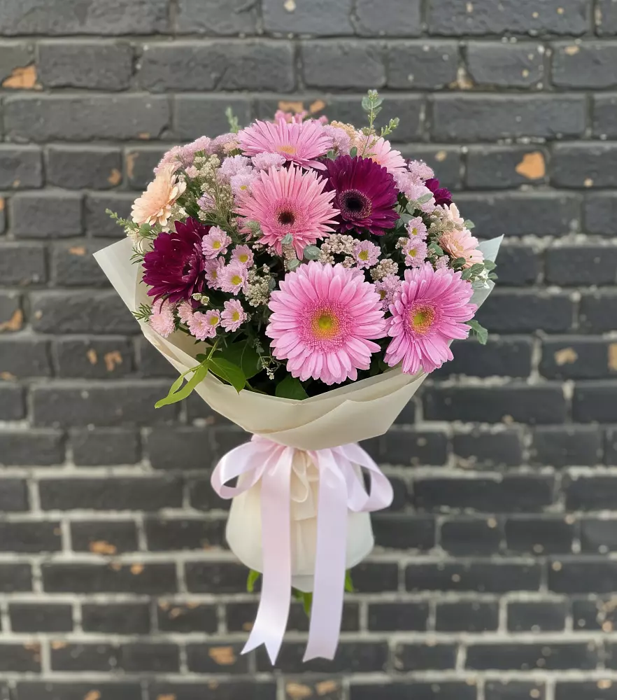 Букет цветов из: Герберы и Хризантемы в Горбатовке