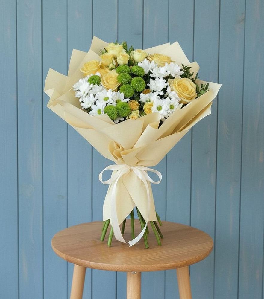 Букет цветов из: Хризантемы и Розы в Горбатовке