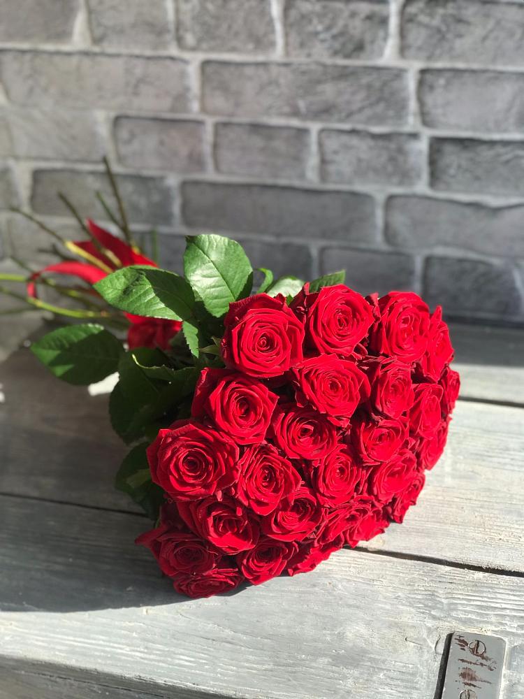 Букет Красные розы Фридом в Горбатовке
