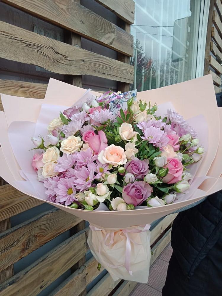 Букет цветов из: Розы и Хризантемы в Горбатовке