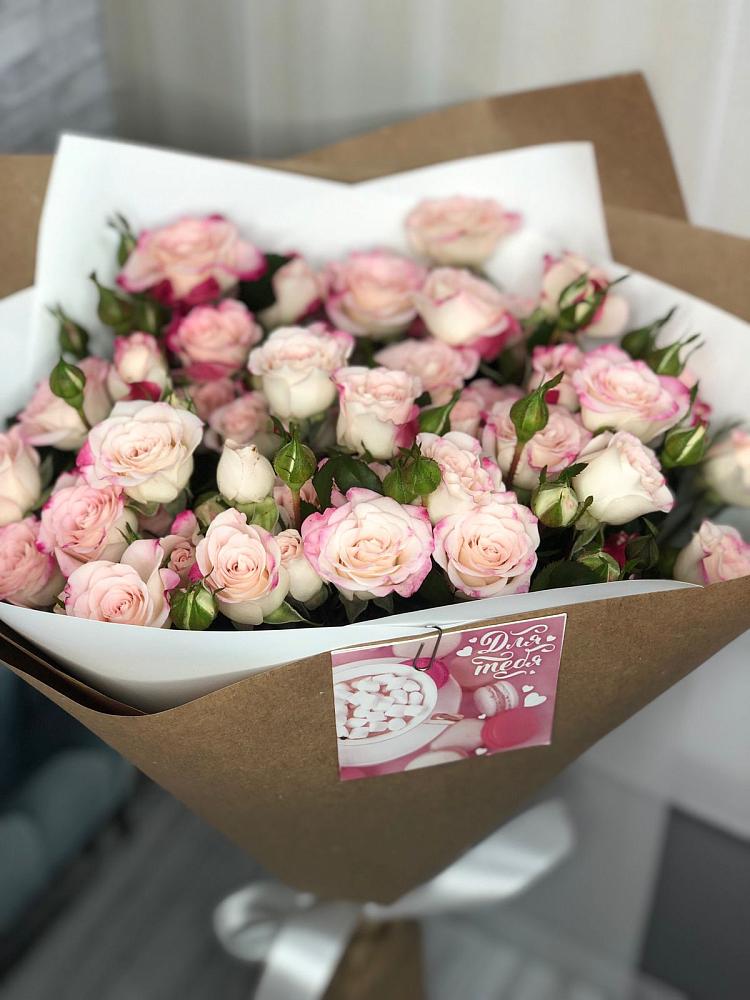 Букет цветов из: Розы в Горбатовке