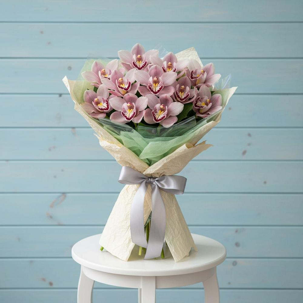 Букет цветов из: Орхидеи и Розы в Горбатовке