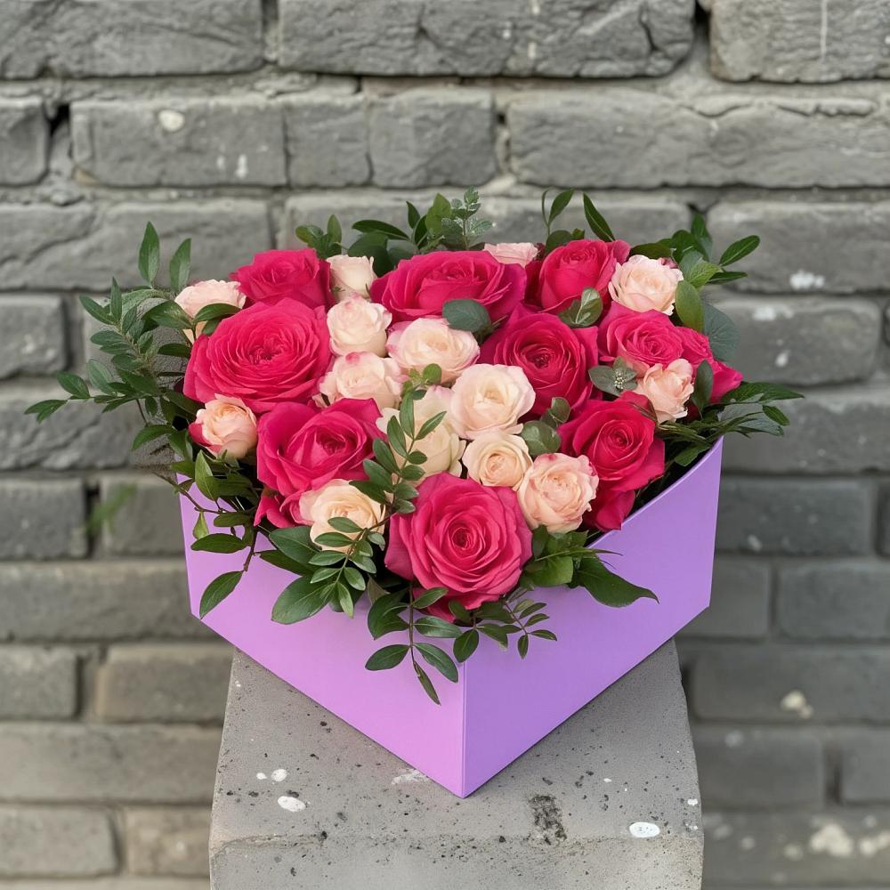 Цветочная композиция из Розы в коробке в Горбатовке