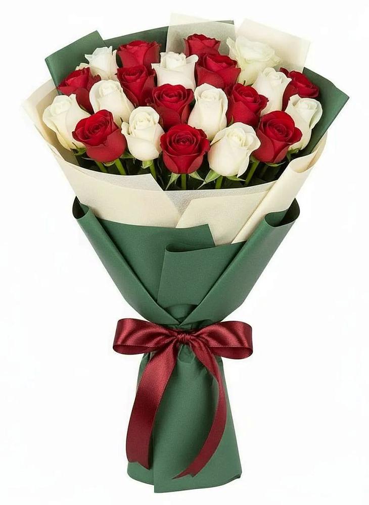 Букет Микс из красных и белых роз в Горбатовке