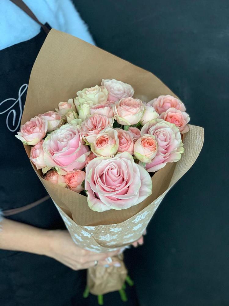 Букет цветов из: Хризантемы и Розы в Горбатовке