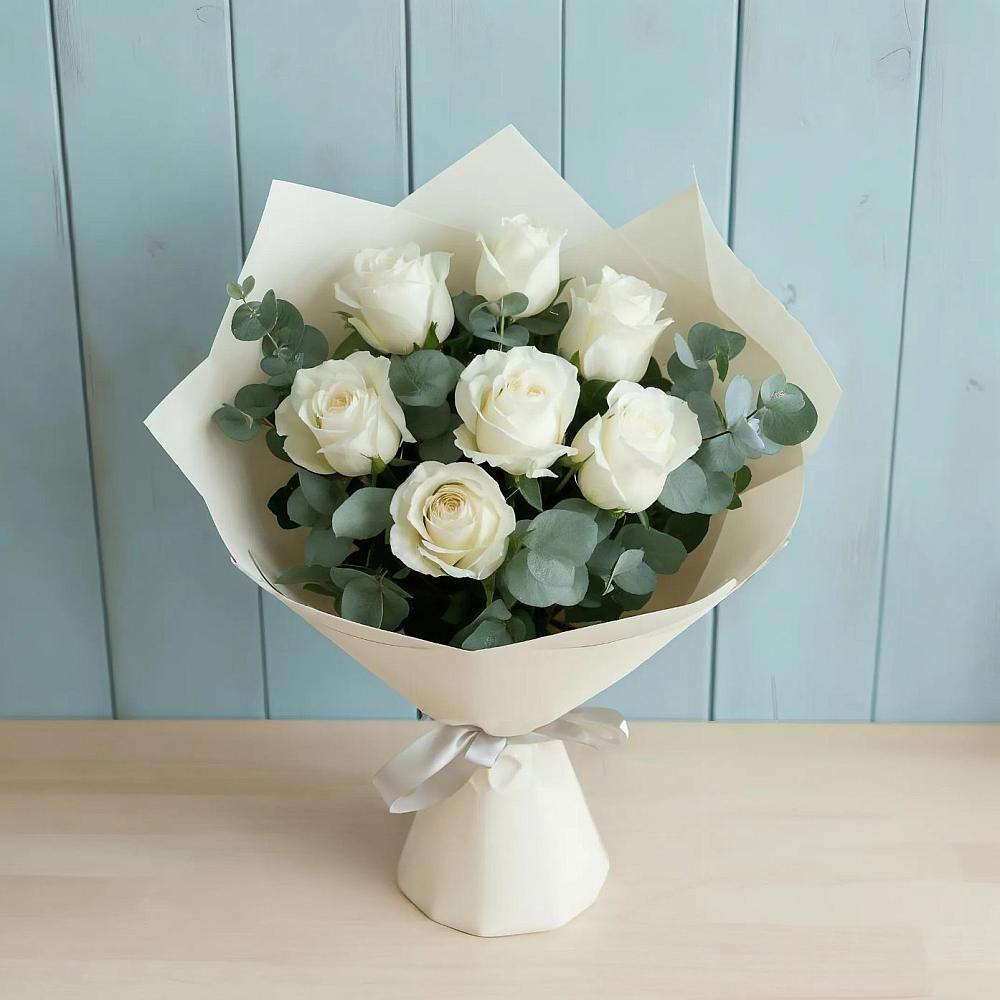 Букет Белые розы в Эвкалипте в Горбатовке