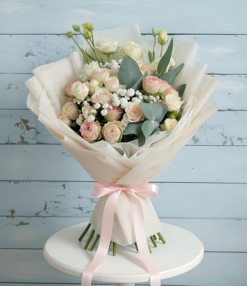 Букет цветов из: Розы и Лизиантусы в Горбатовке