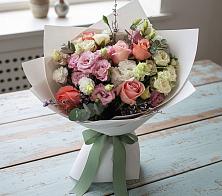 Букет цветов из:  Розы, Лизиантусы и Гвоздики в Горбатовке