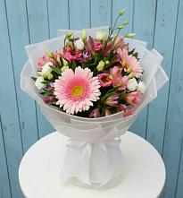 Букет цветов из:  Герберы, Альстромерии и Лизиантусы в Горбатовке