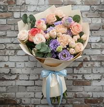 Букет цветов из:  Розы, Лизиантусы и Гвоздики #REPLACE_PRED# Горбатовке