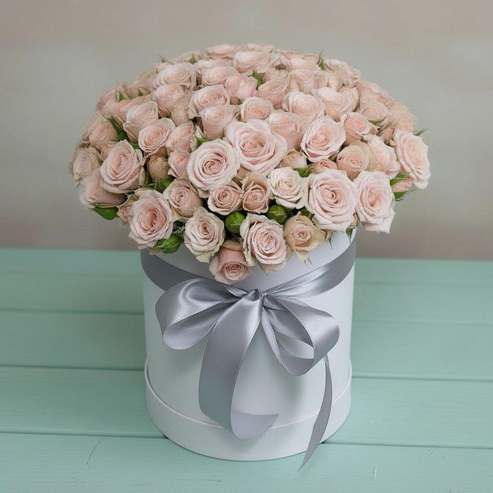 Цветочная композиция из Розы в шляпной коробке в Горбатовке